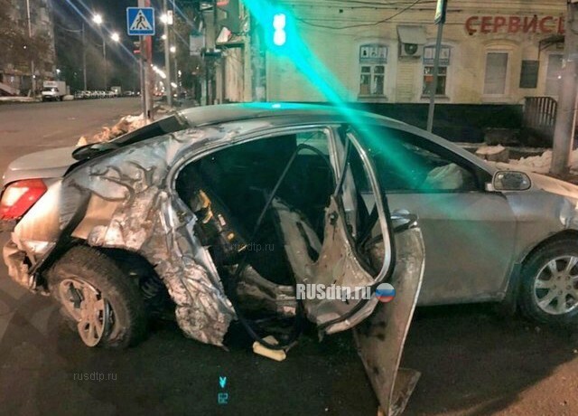 В Саратове по вине пьяного водителя в ДТП погиб пассажир 