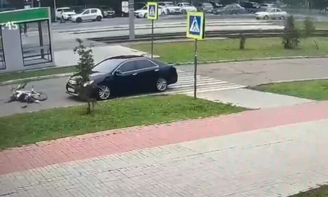 Автомобиль сбил велосипедиста на пешеходном переходе в Нижнекамске