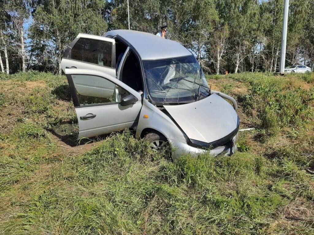 Водитель и его пассажирка скончались на трассе в Башкирии