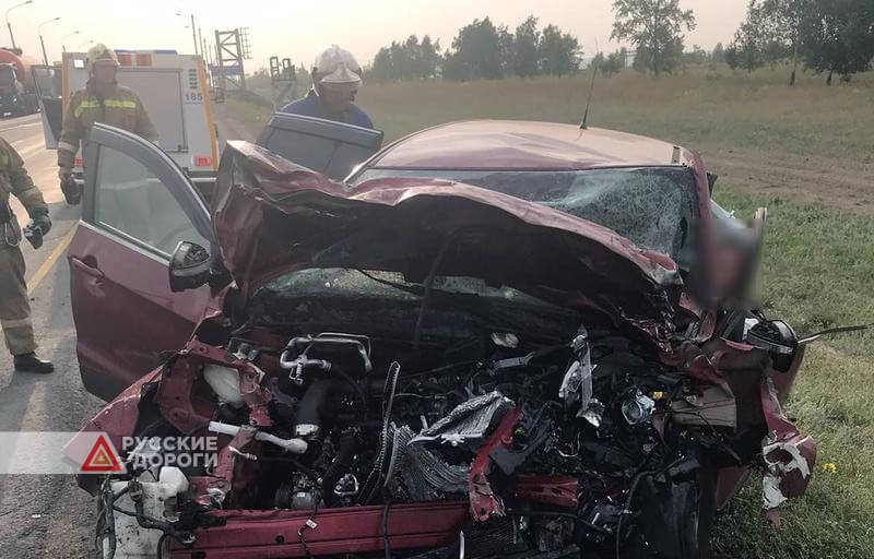 Лишенный прав водитель погиб под встречной фурой на трассе М-5
