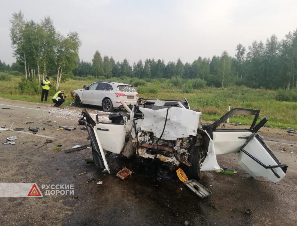 ВАЗ-21099 и Audi столкнулись в Каменске-Уральском