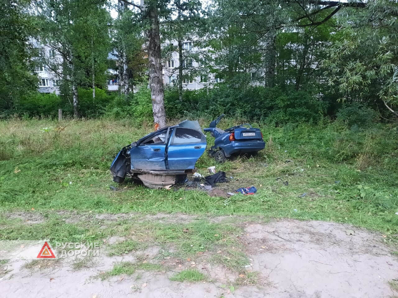 Происшествия тверьград. Авария в Твери Шевроле Ланос. Авария в Твери на Ротмистрова Шевроле Ланос. Авария на Московском шоссе Тверь. Авария в Твери Шевроле Камаро.