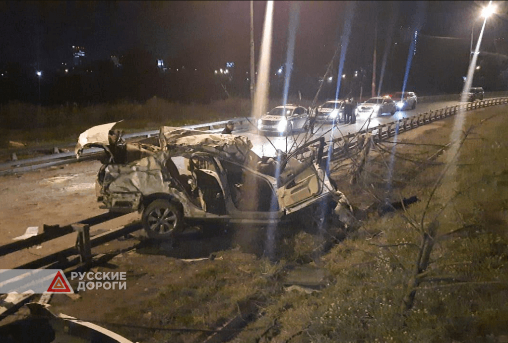 Молодая компания попала в смертельное ДТП на Бугринском мосту в Новосибирске