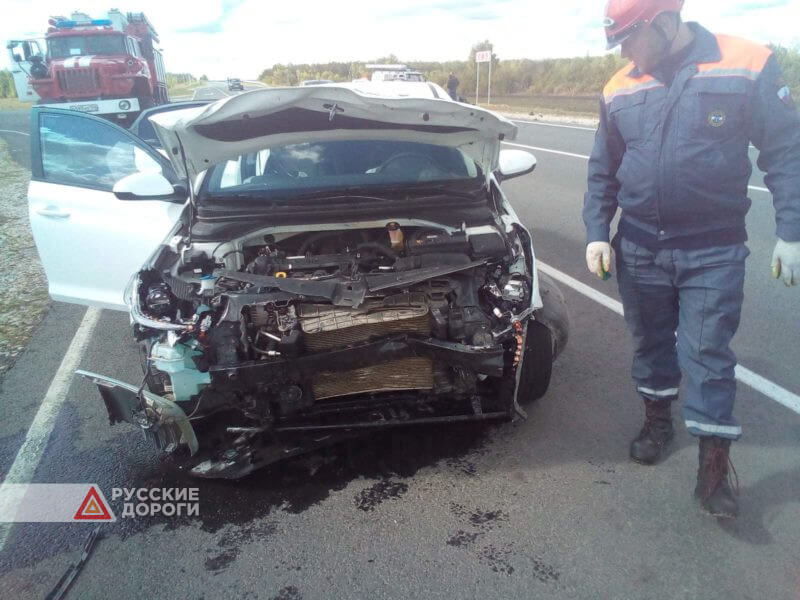 Женщина-водитель &#171;Жигулей&#187; разбилась на трассе в Саратовской области