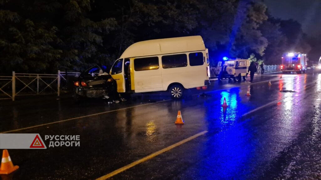 В ДТП с маршруткой в Железноводске погибли два человека