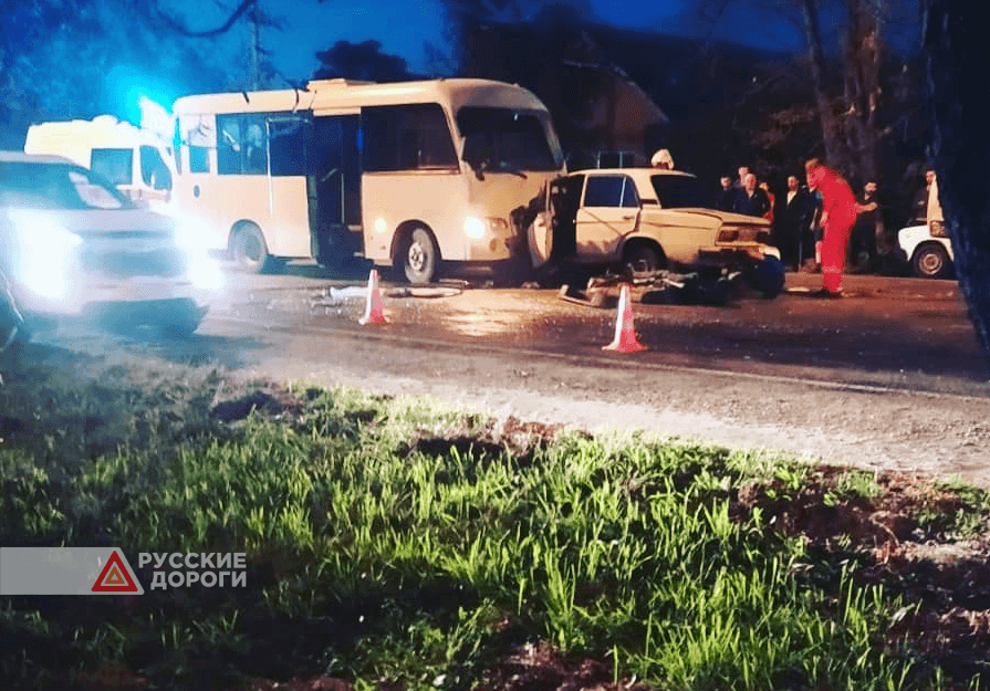 Мужчина и женщина погибли в ДТП с автобусом в Курганинске