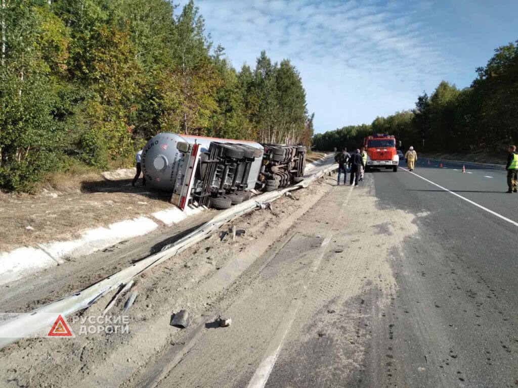 Мать и дочь погибли в ДТП в Саратовской области