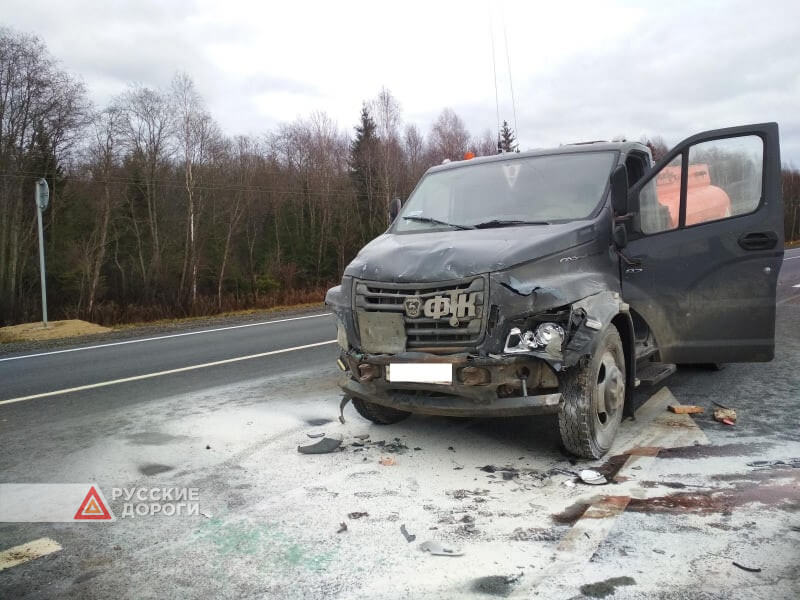36-летний водитель погиб под бензовозом в Вологодской области