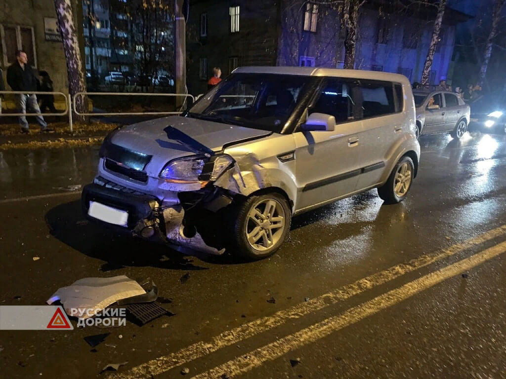 Пассажирка &#171;Жигулей&#187; погибла в тройном ДТП в Озерске