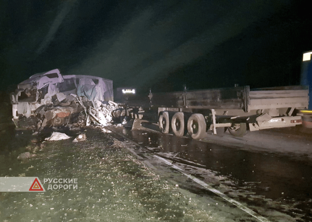 Мужчина и женщина погибли в массовом ДТП в Тюменской области