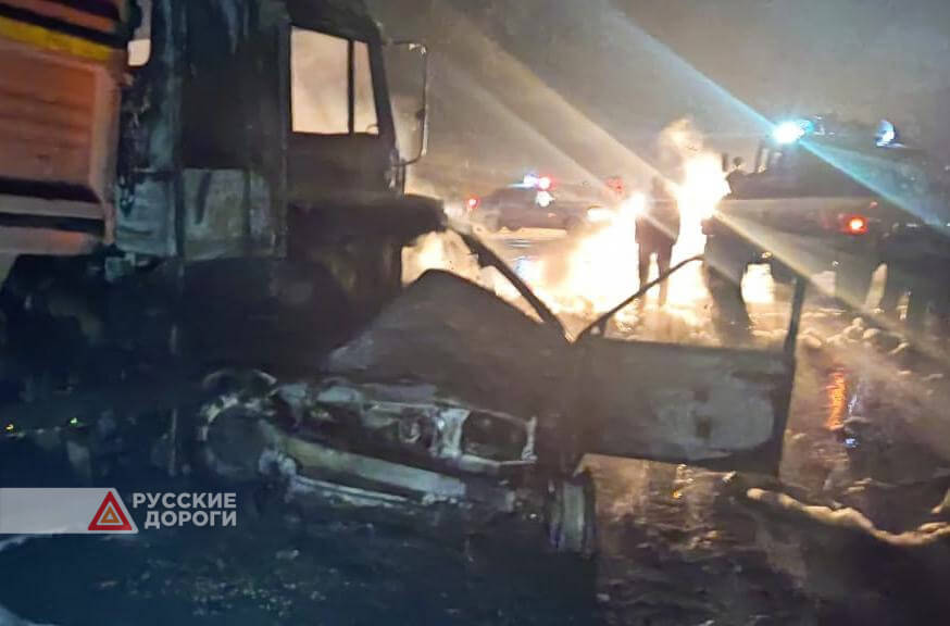 Водитель и пассажир &#171;Лады&#187; сгорели в машине после ДТП на трассе М-2