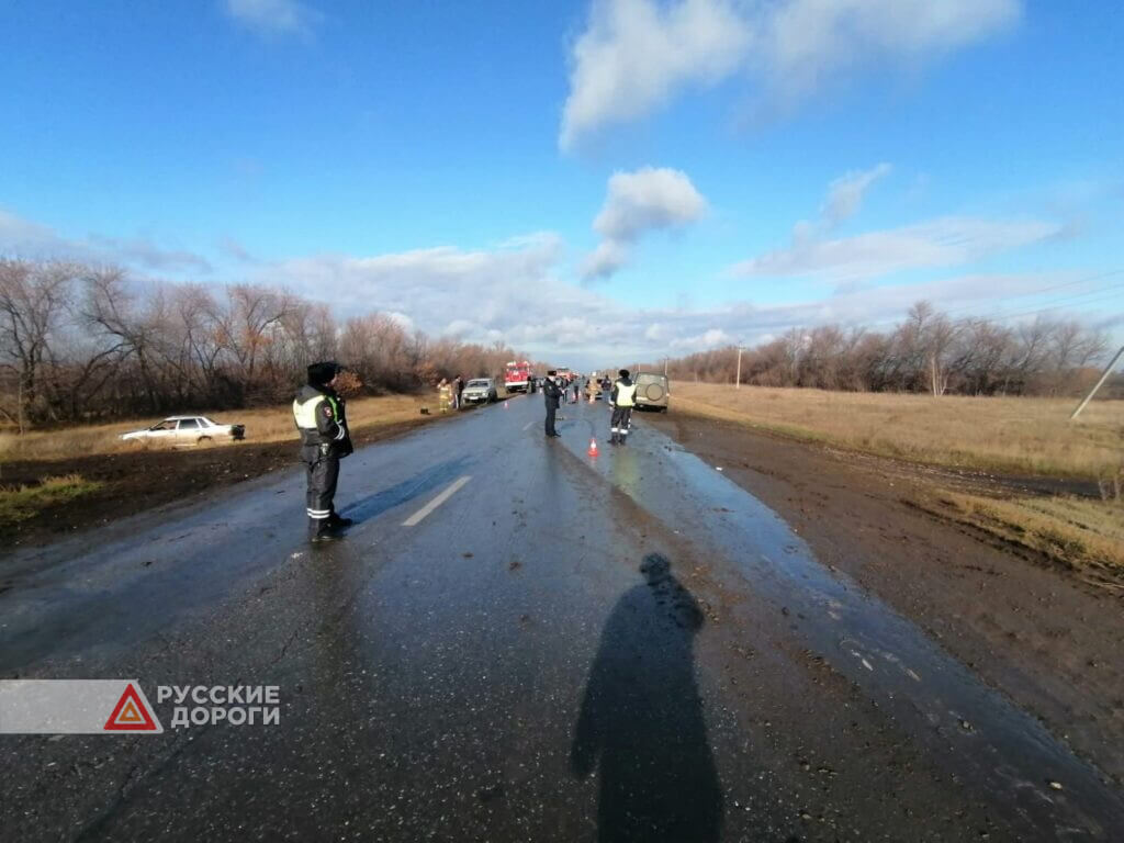 Двое погибли в массовом ДТП под Самарой