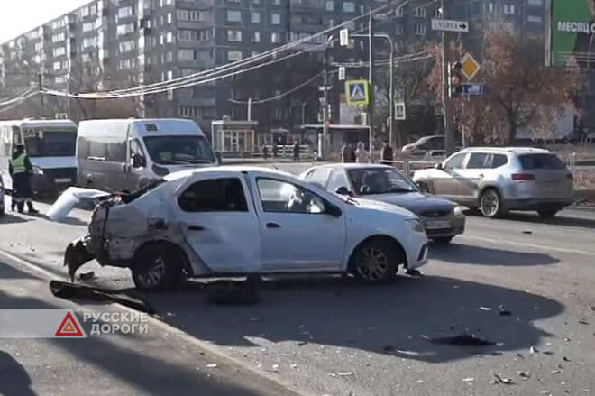 Пассажирка &#171;Рено&#187; погибла в ДТП в Челябинске