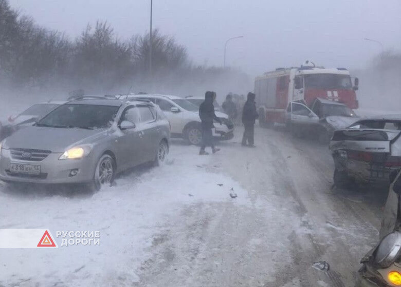 24 автомобиля столкнулись в Мордовии