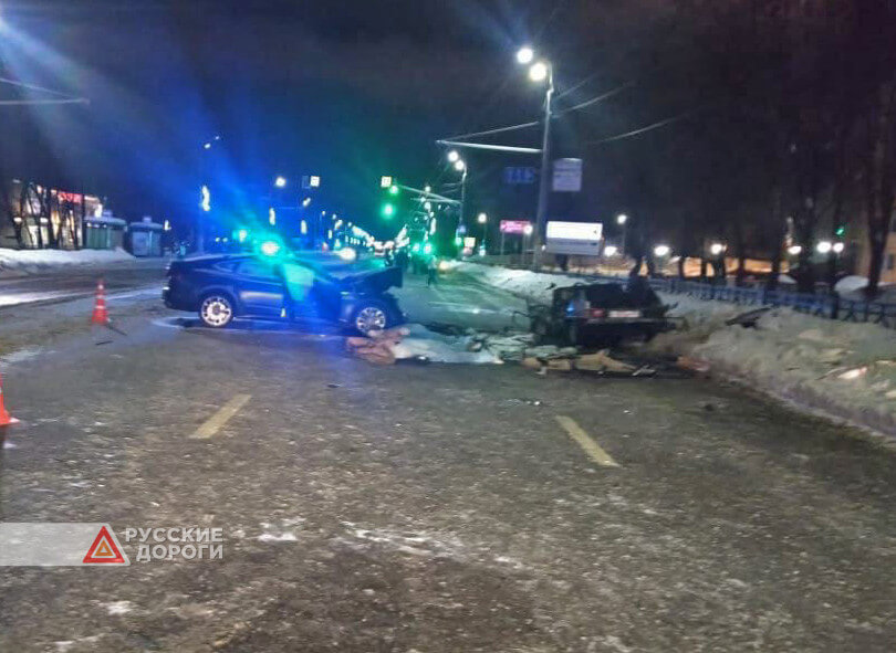 Два парня и девушка погибли в ночном ДТП в Подольске