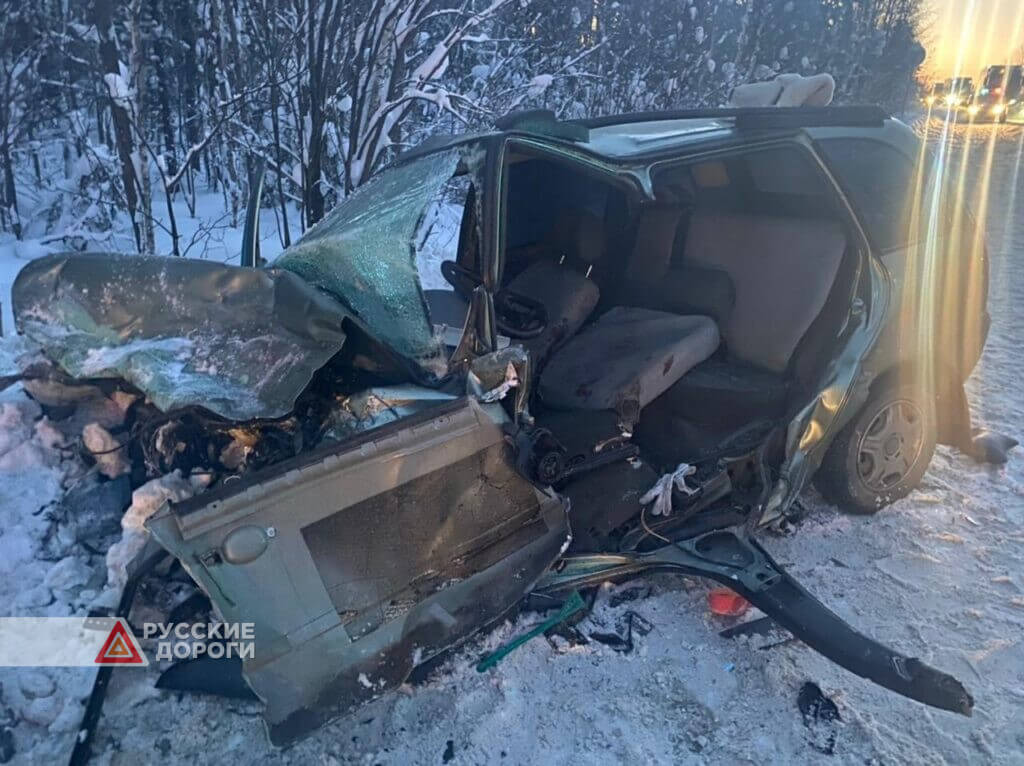 Два автомобиля лоб в лоб столкнулись на трассе Нижний Новгород – Иваново