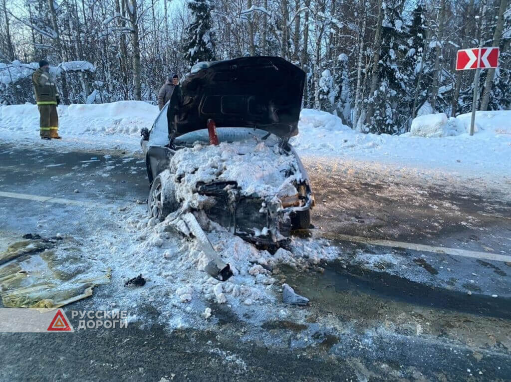 Два автомобиля лоб в лоб столкнулись на трассе Нижний Новгород – Иваново