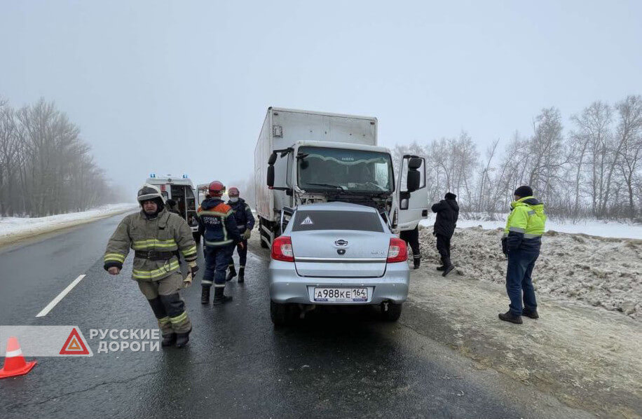 Мужчина и женщина погибли в ДТП в Саратовской области