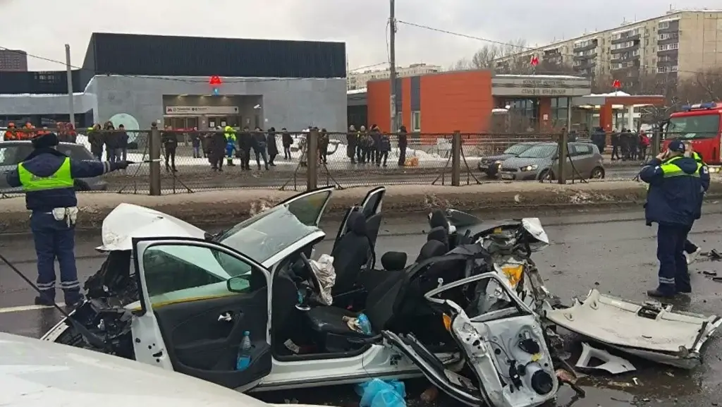 Массовое ДТП произошло на Рублевском шоссе в Москве