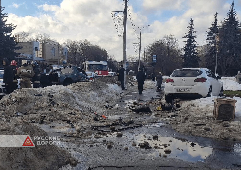В Подольске иномарка влетела в толпу пешеходов