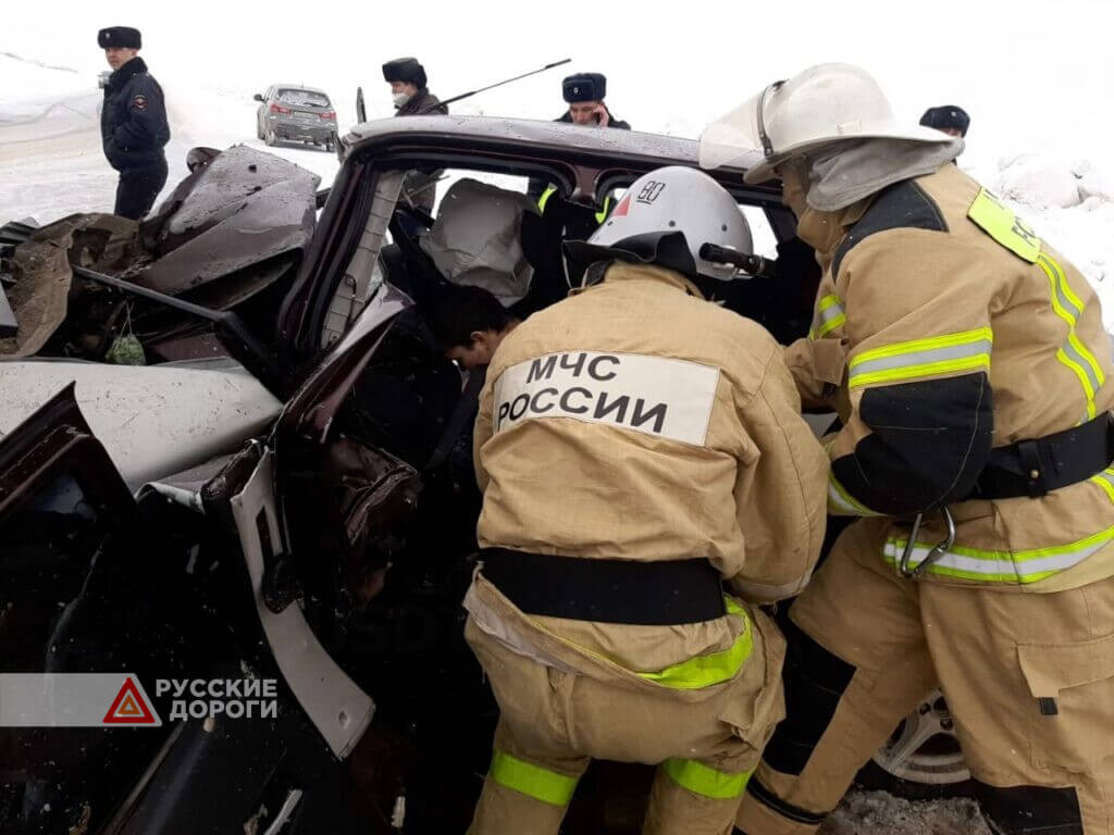 Водитель &#171;Приоры&#187; скончался на месте ДТП в Башкирии