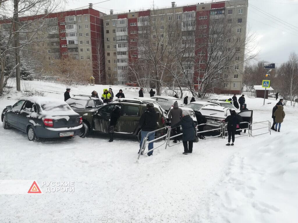 17 автомобилей столкнулись в Златоусте Челябинской области