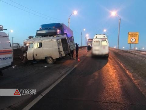 УАЗ столкнулся с грузовиком под Нижним Новгородом