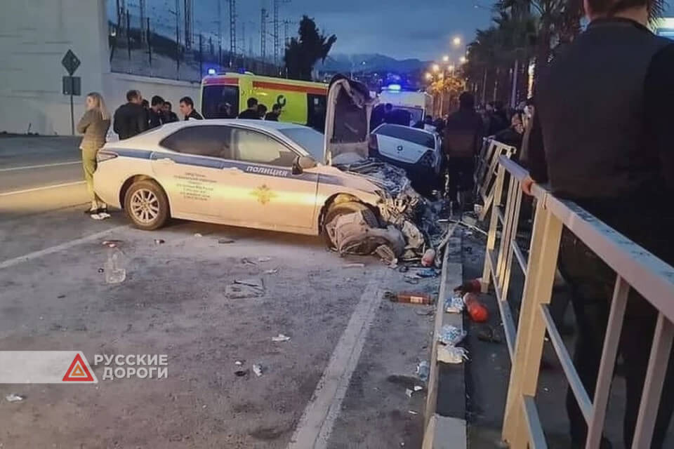 Двое погибли в ДТП с машиной ДПС в Сочи