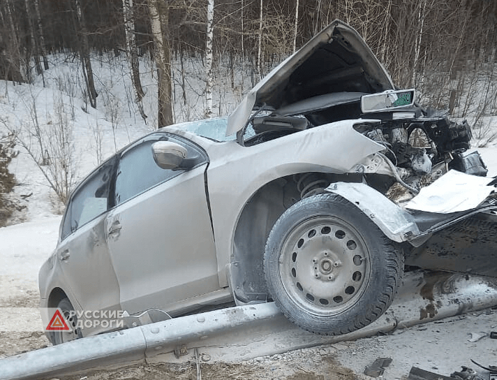 Два человека погибли в лобовом ДТП в Татарстане