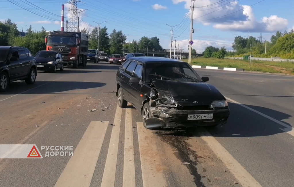 Массовая авария на пешеходном переходе в Чебоксарах