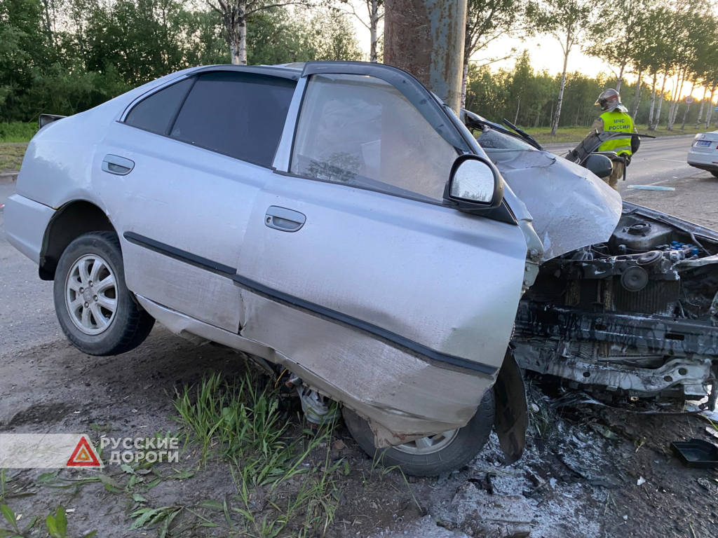 Водитель без прав разбился на Маймаксанском шоссе в Архангельске