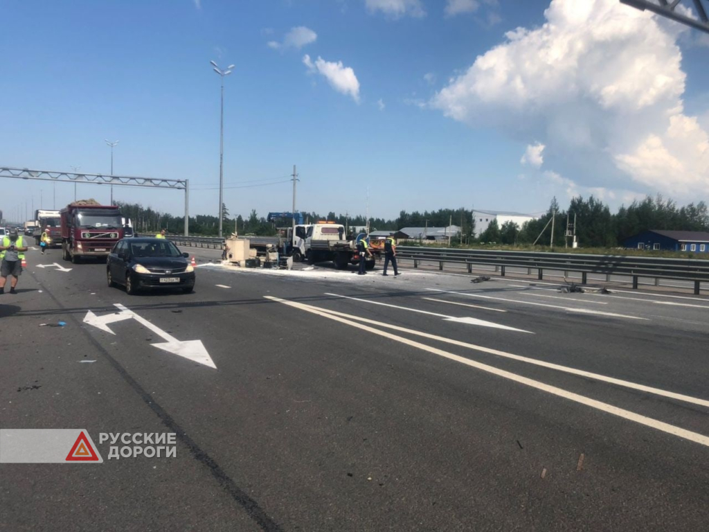 Два человека погибли в ДТП с маршруткой в Ленинградской области