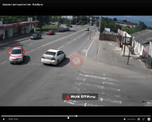 2022-08-11 18_05_52-Жесткая авария с мотоциклистом на перекрестке в Виннице — Яндекс Браузер.png