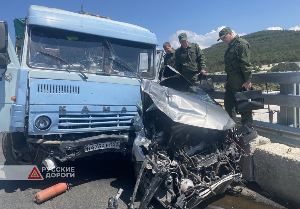 12 автомобилей столкнулись в Севастополе
