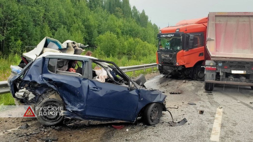 Четверо погибли на трассе в Пермском крае