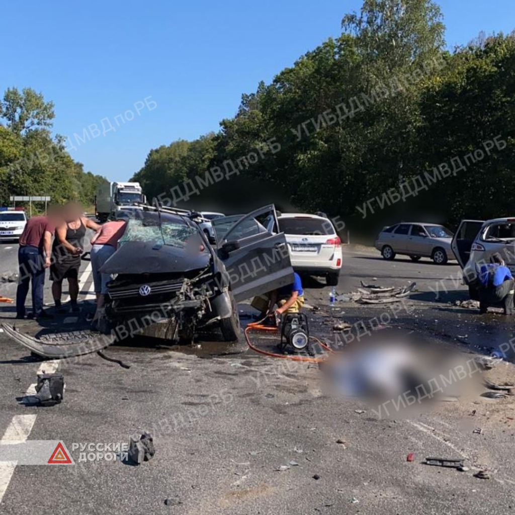 Двое мужчин погибли в массовом ДТП в Башкирии