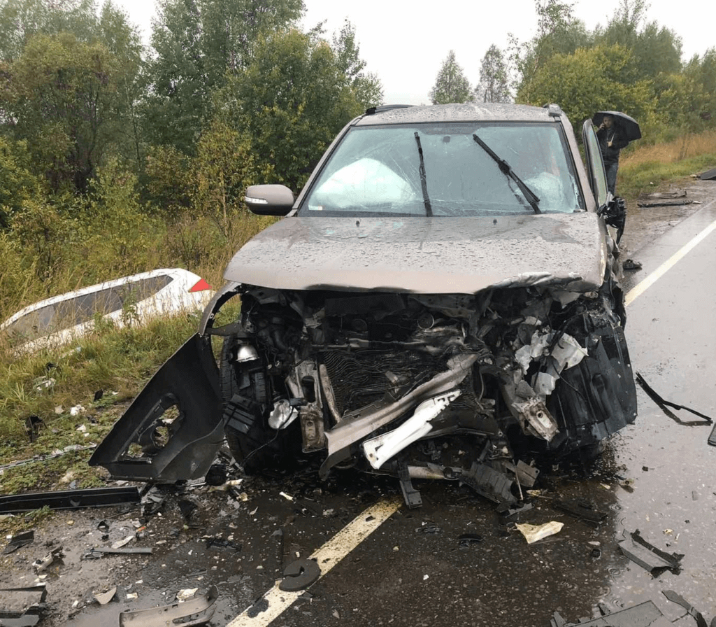 Водитель и пассажир &#171;Логана&#187; погибли в ДТП под Череповцом