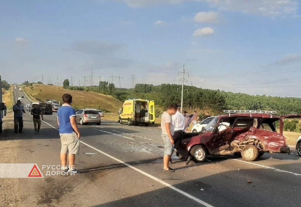 Момент массовой аварии на трассе «Вятка» в Чувашии