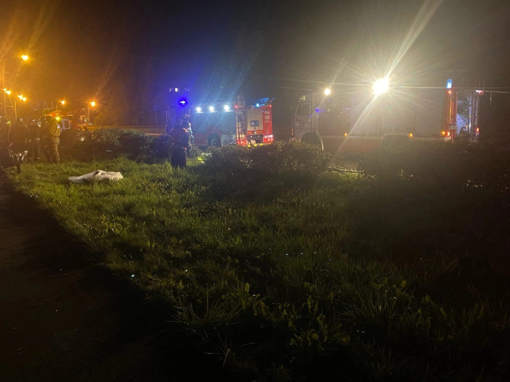 Двое мужчин разбились в ночном ДТП в Петербурге