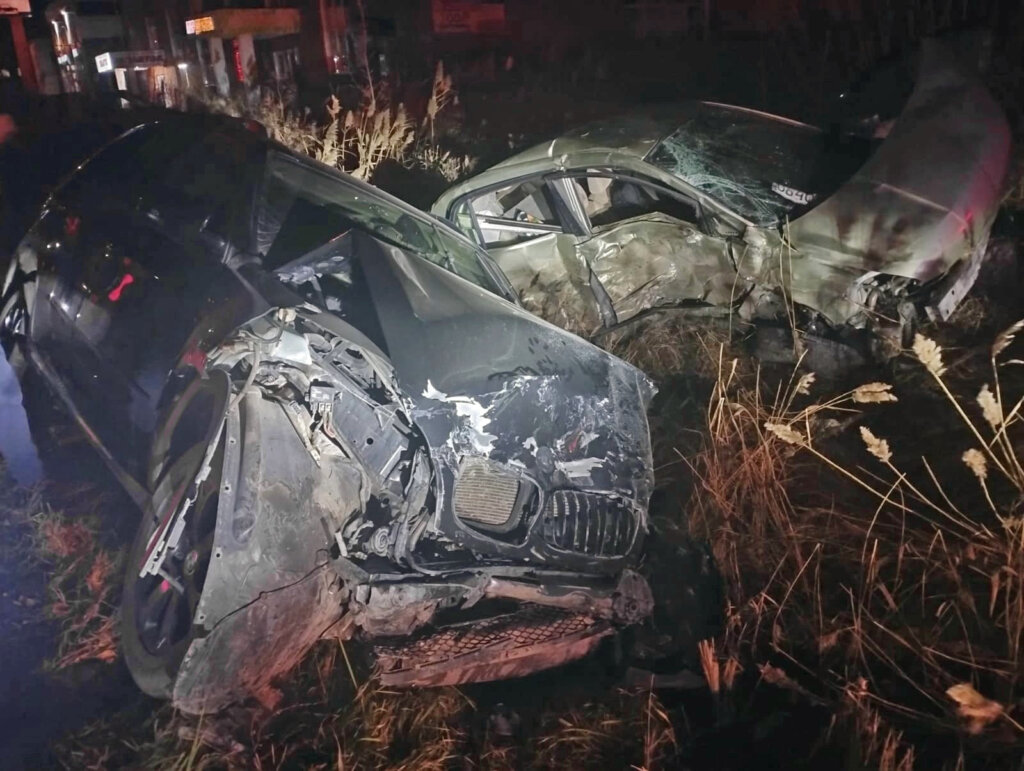 Водитель и пассажир &#171;Ниссана&#187; разбились в ночном ДТП в Барабинске