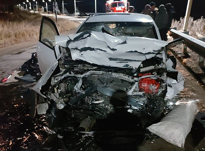 Kia и Toyota лоб в лоб столкнулись под Иркутском