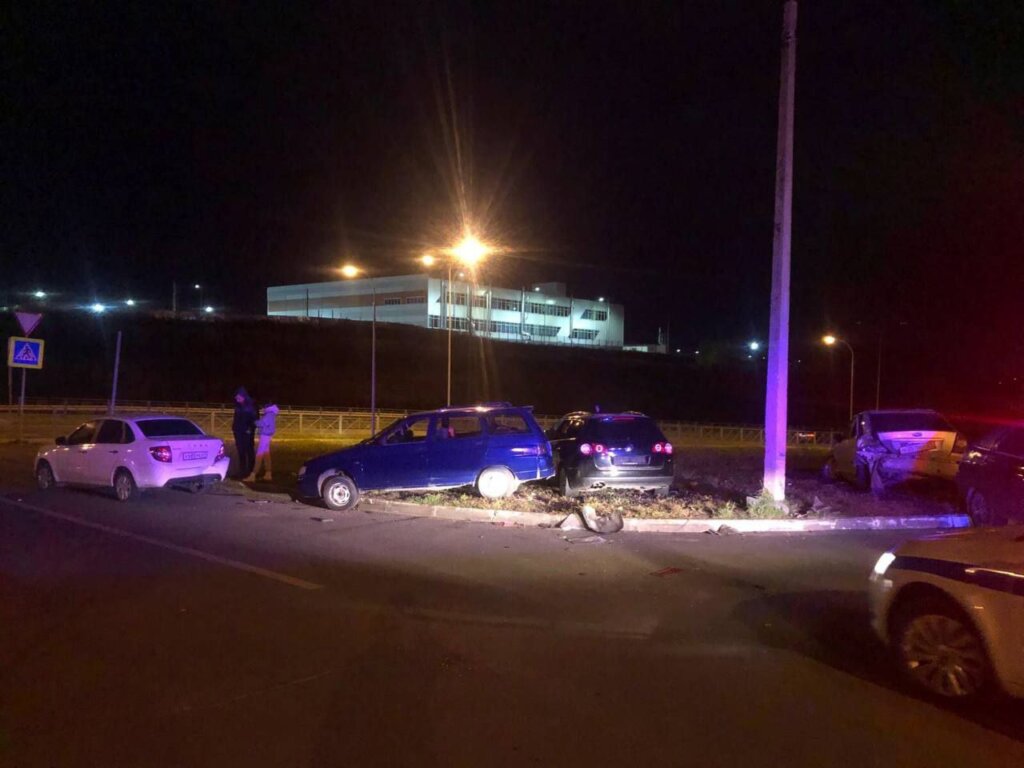 Пьяный водитель устроил погром на парковке в Чебоксарах