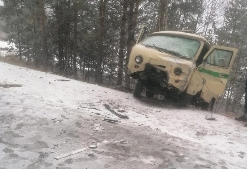 Первый снег унес две жизни на дороге в Челябинской области