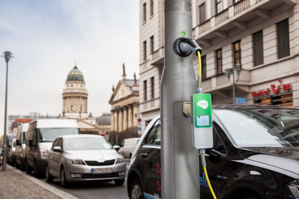 В Чехии решили проблему с зарядными станциями для электромобилей