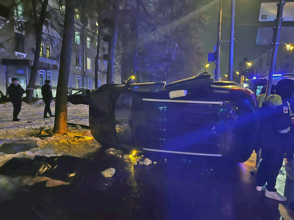 В Москве автоледи сбила женщину с детьми