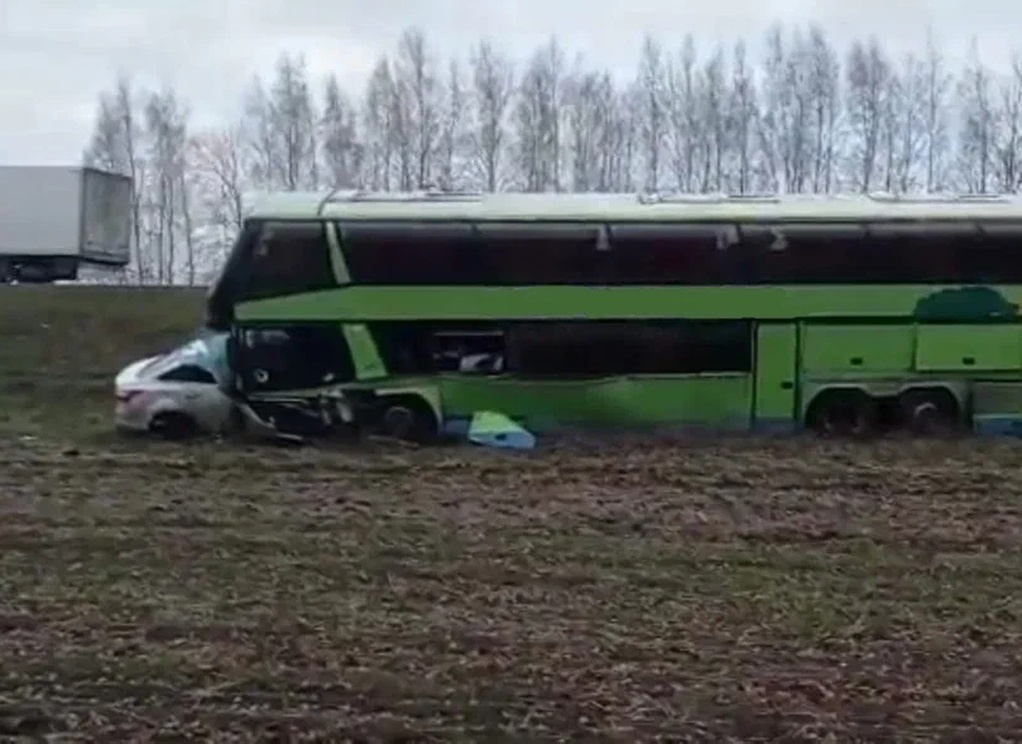 В Рязанской области в ДТП с участием автобуса погибли двое взрослых и ребенок