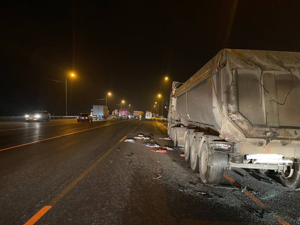Две пассажирки микроавтобуса погибли в ДТП на трассе Ростов – Таганрог