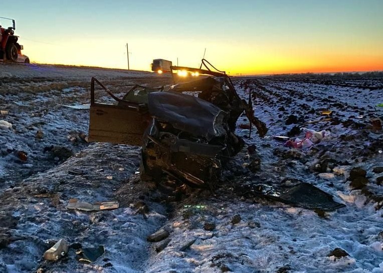 Водитель и пассажир &#171;Лады&#187; погибли на трассе Самара – Оренбург