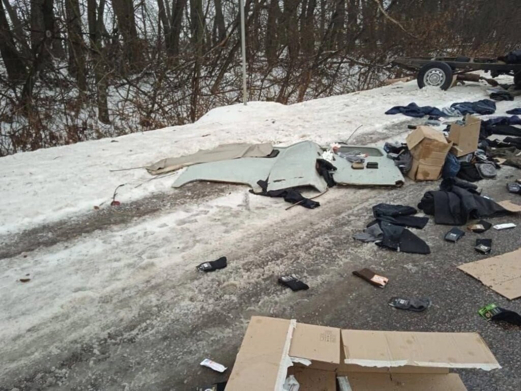 В Воронежской области УАЗ разорвало на части в ДТП с грузовиком