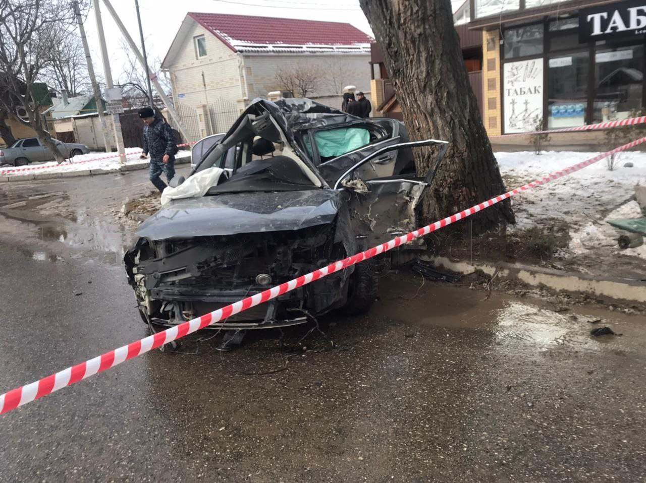 В Ессентуках двое молодых парней погибли по вине женщины за рулем